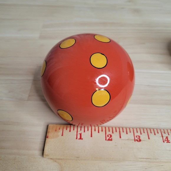 Berrywaye Painted Ceramic Balls salt Pepper Decorative Collectible‎ Display Set - Picture 2 of 6